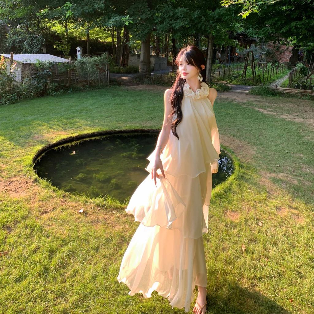 French photo super beautiful neck off-the-shoulder dress women's new seaside vacation sleeveless vest cake long dress summer