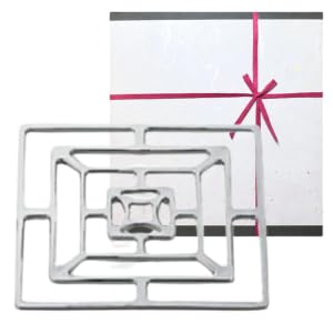 

[Nousaku Red Cotton Ribbon, Wrapped in Washi Paper] KAGO Square S 12cm x 12cm Tin Basket Square S