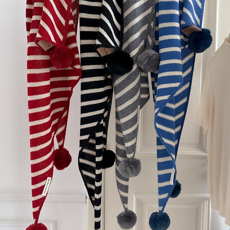 Châle Écharpe Rayé Rouge Fait Main 100% Laine avec Pompon Amovible – Polyvalent et Chaud pour Noël 2025