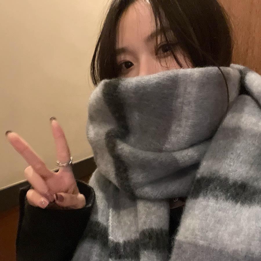 New hippocampus hair scarf winter women's Korean atmosphere sense advanced sense plaid warm thickened scarf men