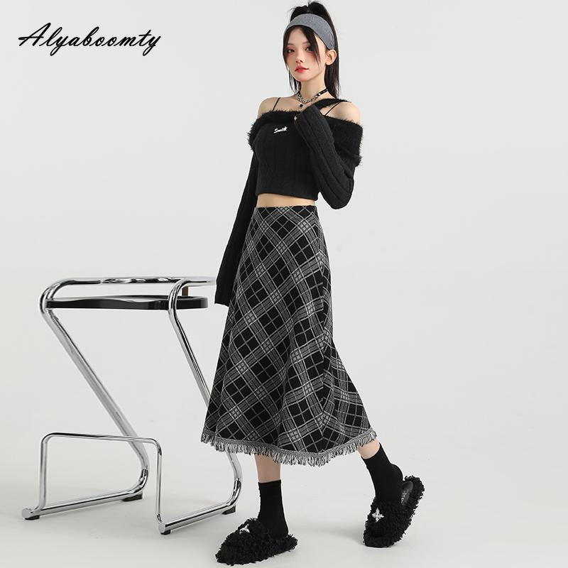 Elegant Fashion Autumn Winter Women Office Lady Skirt High Waist Gray Brown Knitting Skirt Knitted Tassel Feminine Warm Skirts