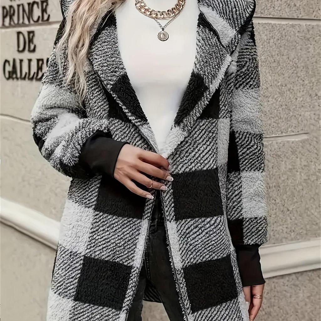 V 97291 Oversized Knit Plaid Cardigan