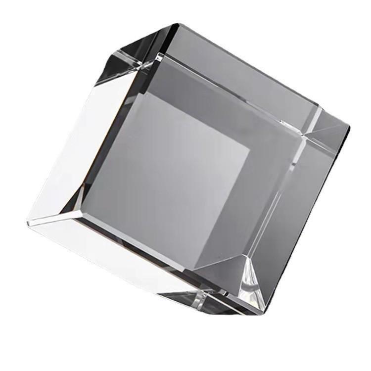 3D Engravable Crystal Glass Cube Ornament for Tabletop Display