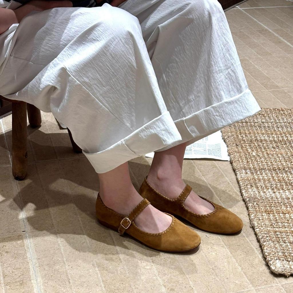 Personalized version~ Korean version of matte leather woven light mouth single shoes femininity round head flat bottom one-word buckle with Mary Jan