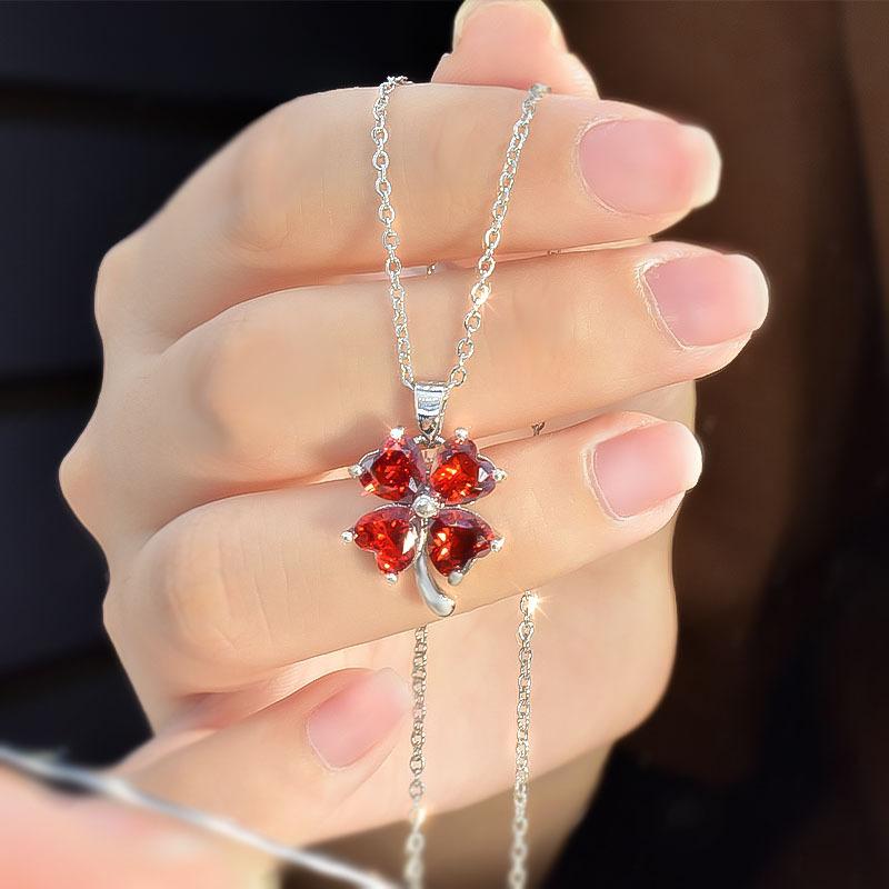 Four-Leaf Clover Necklace Women'S Small Fresh And Sweet Zircon-Inlaid Exquisite Pendant Accessories