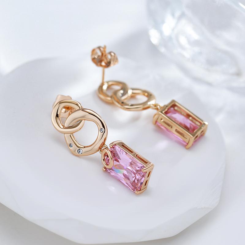 Štvorcové ružové zirkónové náušnice s prekríženým kruhom pre ženy Šperky s jedinečným dizajnom