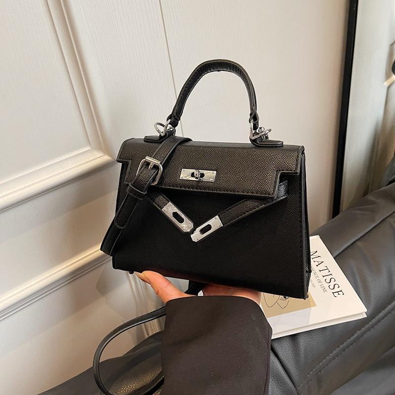 Handbag Women's New Versatile Commuter Shoulder Messenger Small Square Bag