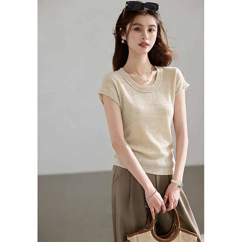 __ Natural Ensemble __ Series V-neck Short-sleeved Linen Knitted Shirt