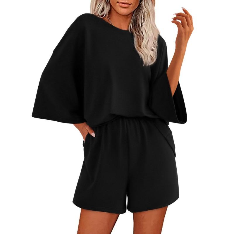 

Женский повседневный летний костюм однотонный топ с круглым вырезом и коротким рукавом эластичные шорты комплект из двух предметов M