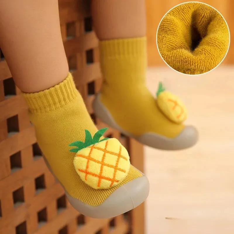 Fashionable three-dimensional fruit pattern autumn and winter terry thickened toddler shoes and socks for children and babies