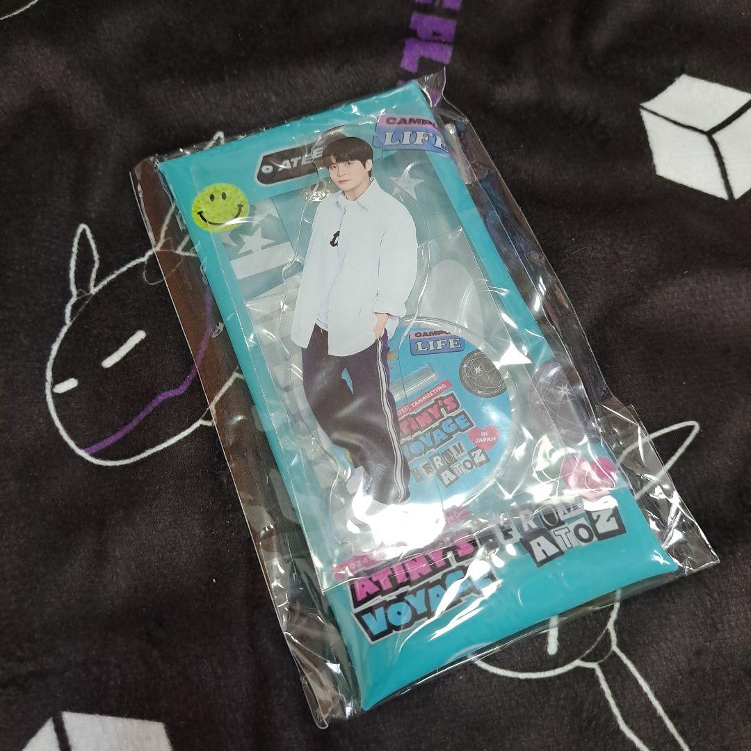 

[Б/У] Акриловый стенд ATEEZ Чонхо