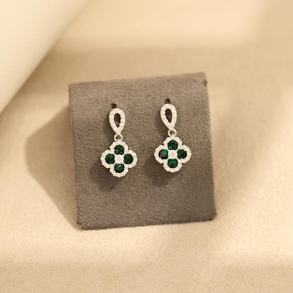 Exquisite temperament, diamond-inlaid red green four-leaf clover earrings, gold-plated, light luxury, 925 silver needle stud earrings, earrings, earri