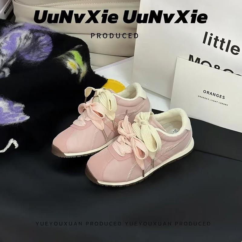 8 Fleece and Thicker Women's New Winter Warm Flat-bottomed Versatile Sports and Leisure Shoes