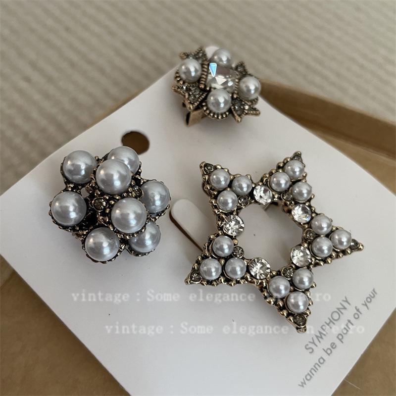 Vintage Distressed Brooch Set: Coco Style Corsage Pin Collection