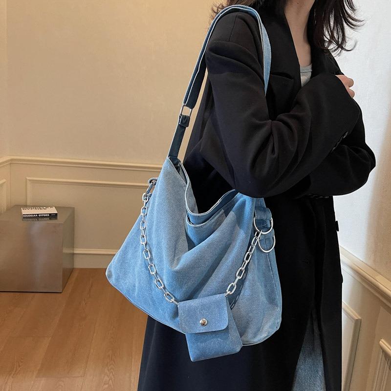 Denim bag women's large-capacity new versatile shoulder messenger bag high-end commuter tote bag