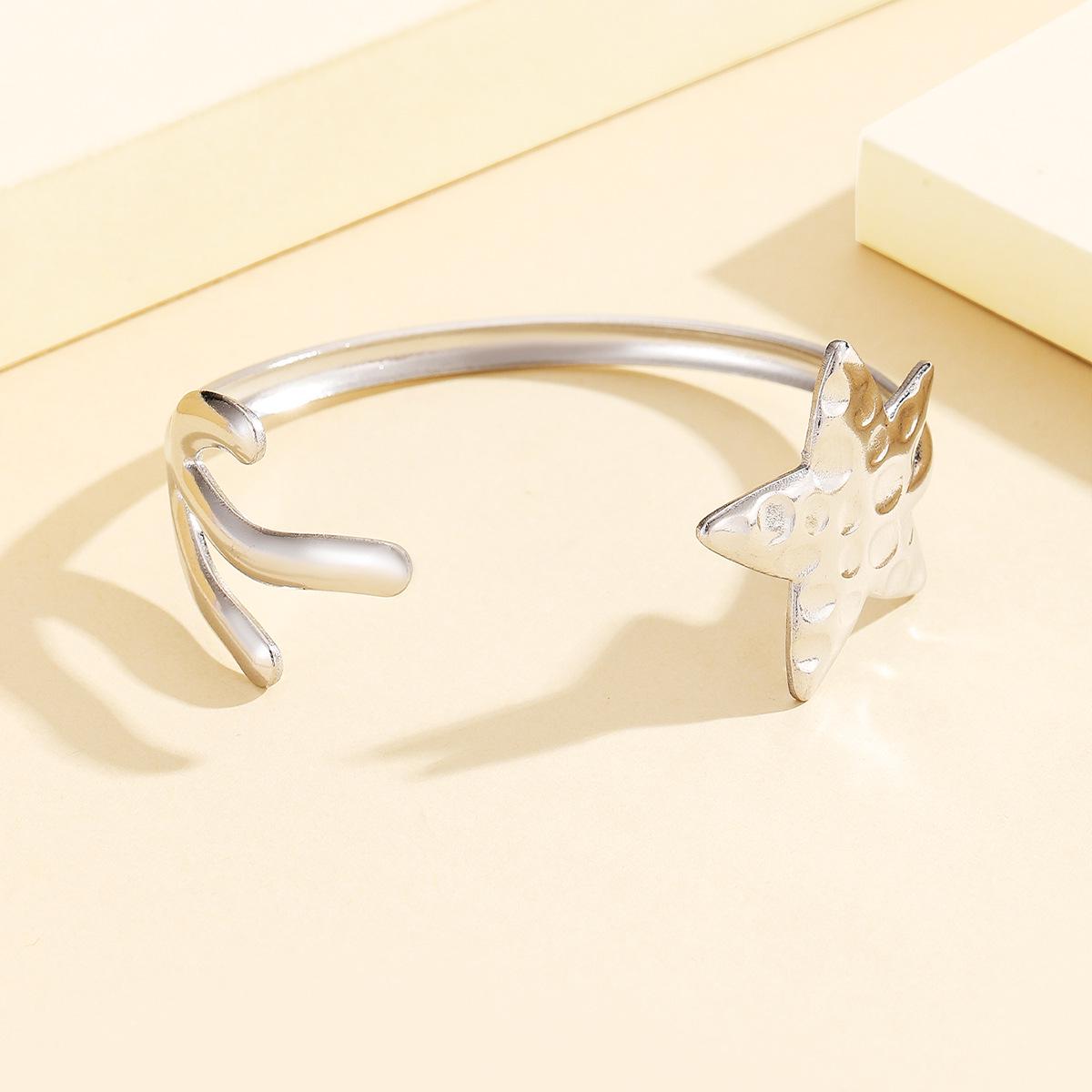 Coral Starfish Open Bracelet: 18K Gold-Plated Stainless Steel Beach Resort Style