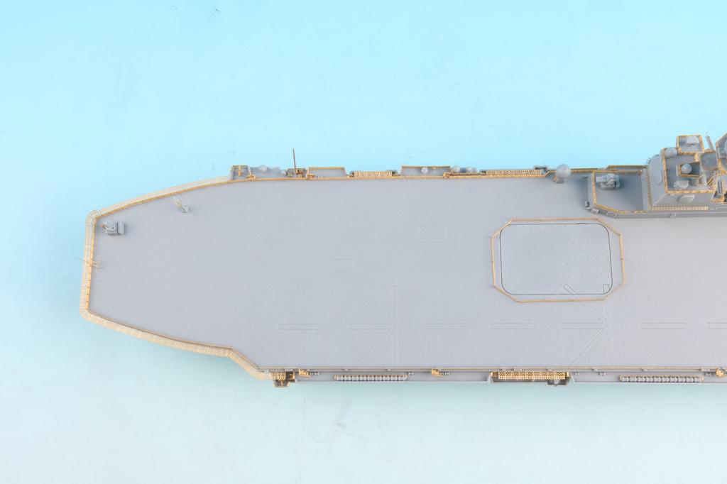 Pit Road 1/700 Scale Ship Model Upgrade Parts Series for the Japan Maritime Self-Defense Force Izumo-class Destroyer, Plastic Model Parts GB7014
