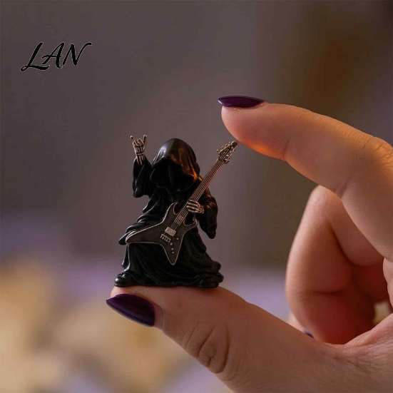 Haunted House Decor Grim Reaper Advent Calendar 2026, 24-Day Halloween Countdown with 24 Collectibles Pcs Mini 2D Flat Black Robed Figures for