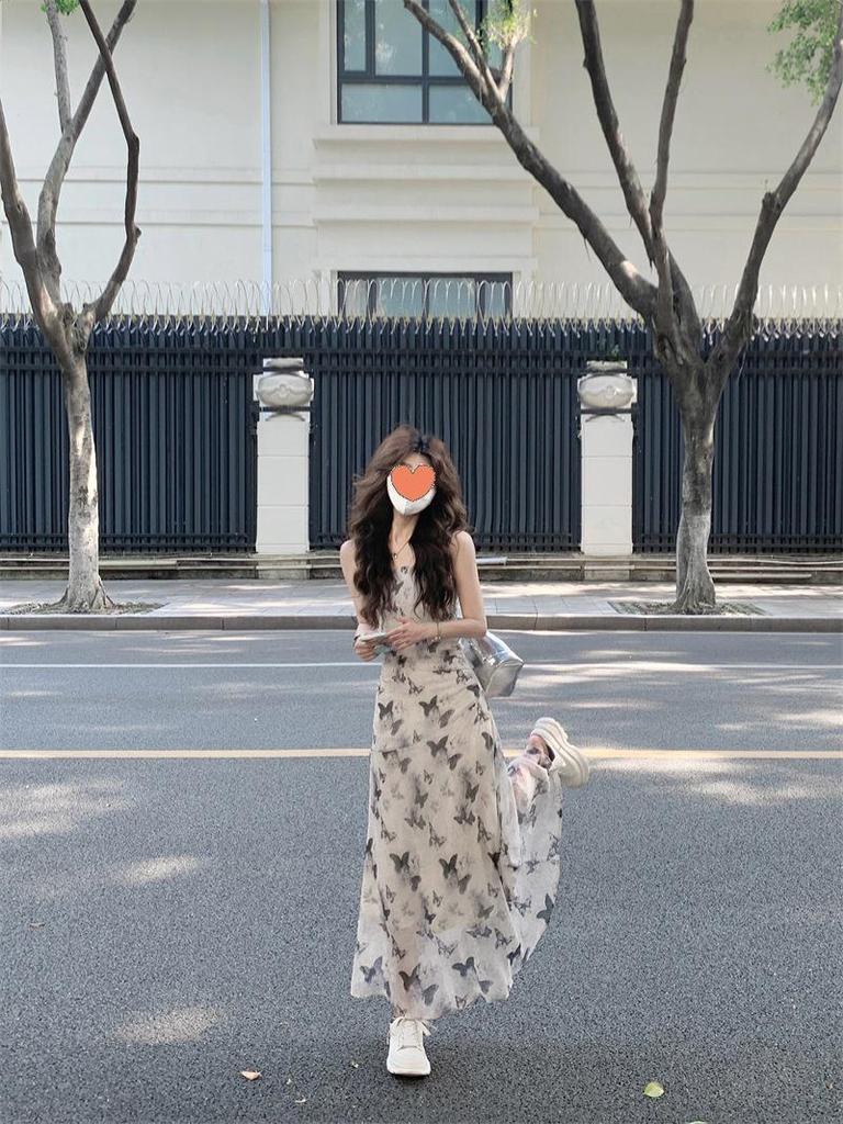 Cool-Toned Floral Butterfly Dress: Women's Summer Slimming Retro Pleated Waist Tea Party Spaghetti Strap Long Dress