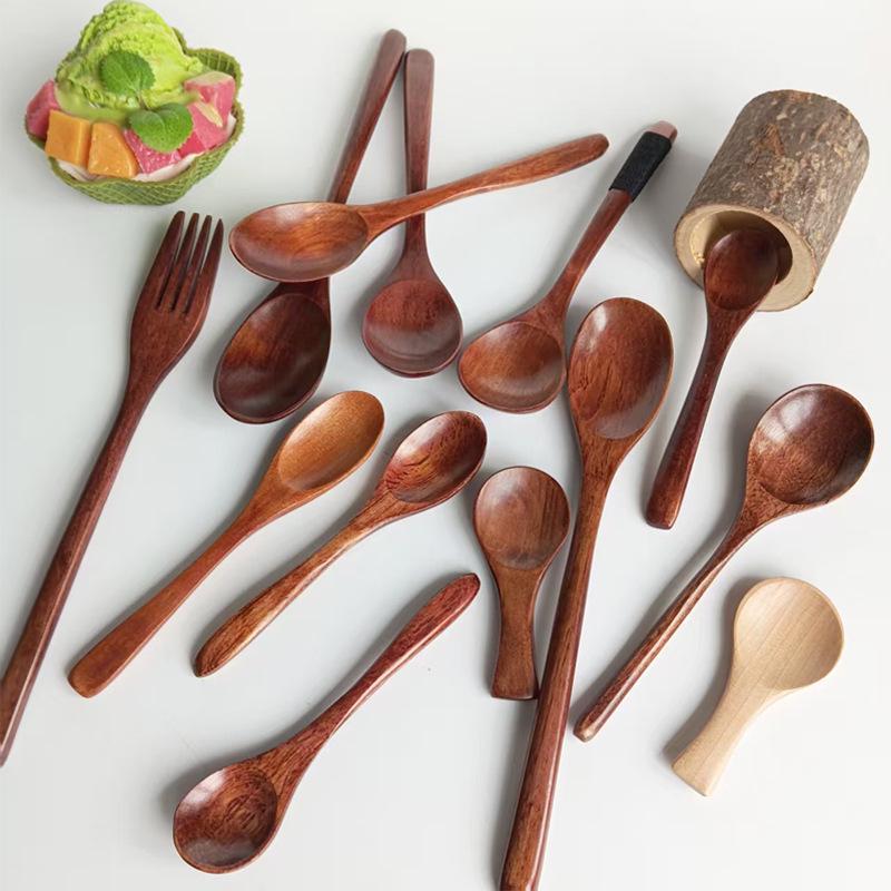 Camphor Wood Japanese Spoon Set: Long Handle, Solid Wood for Soup, Rice, Tea, and Seasoning.