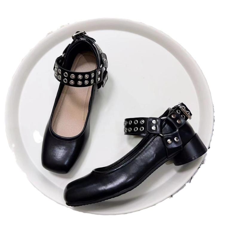 

Fashion 2025 Spring Autumn Vintage Punk Rivet Belt Metal Buckle Women Pumps Fashion Square toe Low Heeled Loafers Mary Janes Girls Shoes 40 чёрный