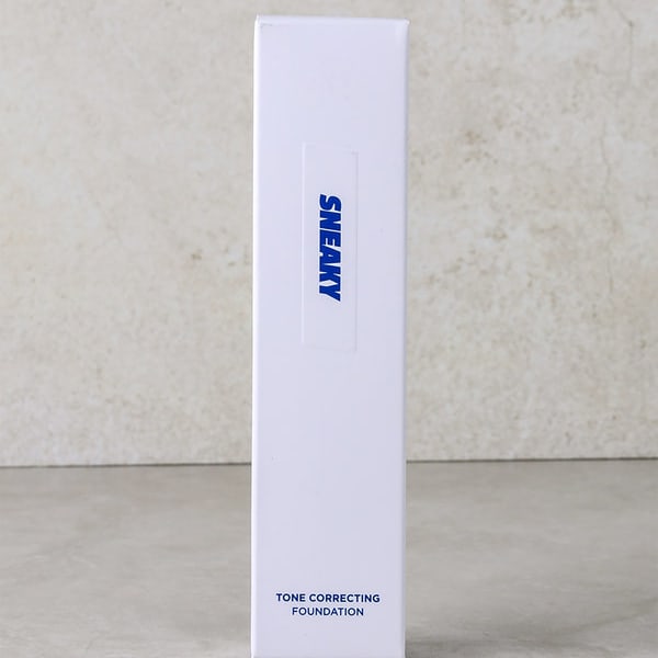 Sneaky Tone Correction Foundation 30 Ml Light Beige