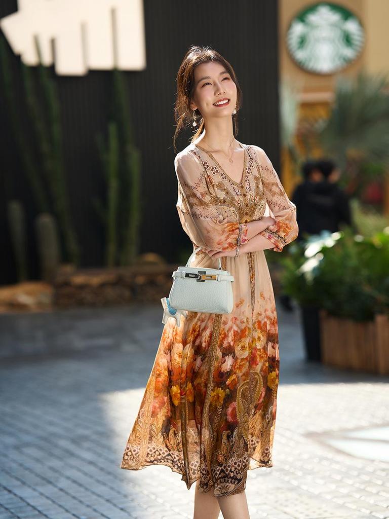 Silk Dress Model 80170-390-639