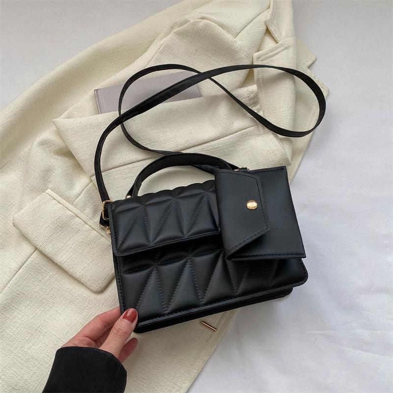 

Fashionable Minimalist Small Square Bag With Soft Pu Material For Everyday Use чёрный