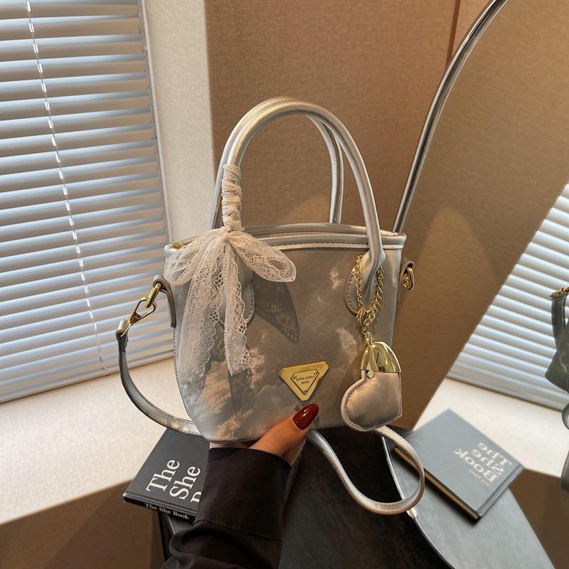 Nuova piccola borsa estiva da donna alla moda a tracolla messenger borsa a secchiello portatile popolare ora