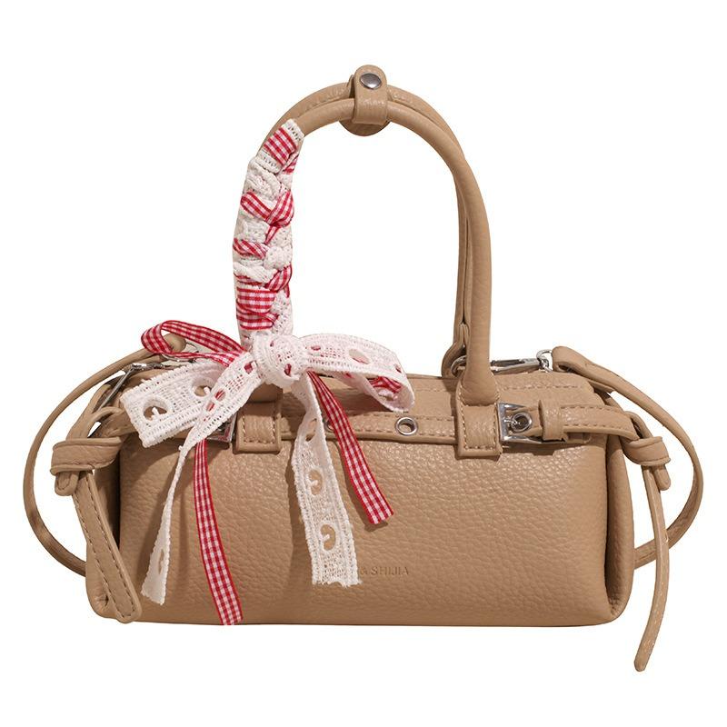 Premium Commuter Small Bag Women's New Versatile Messenger Bag Fashion Portable Pillow Bag Baguette Bag