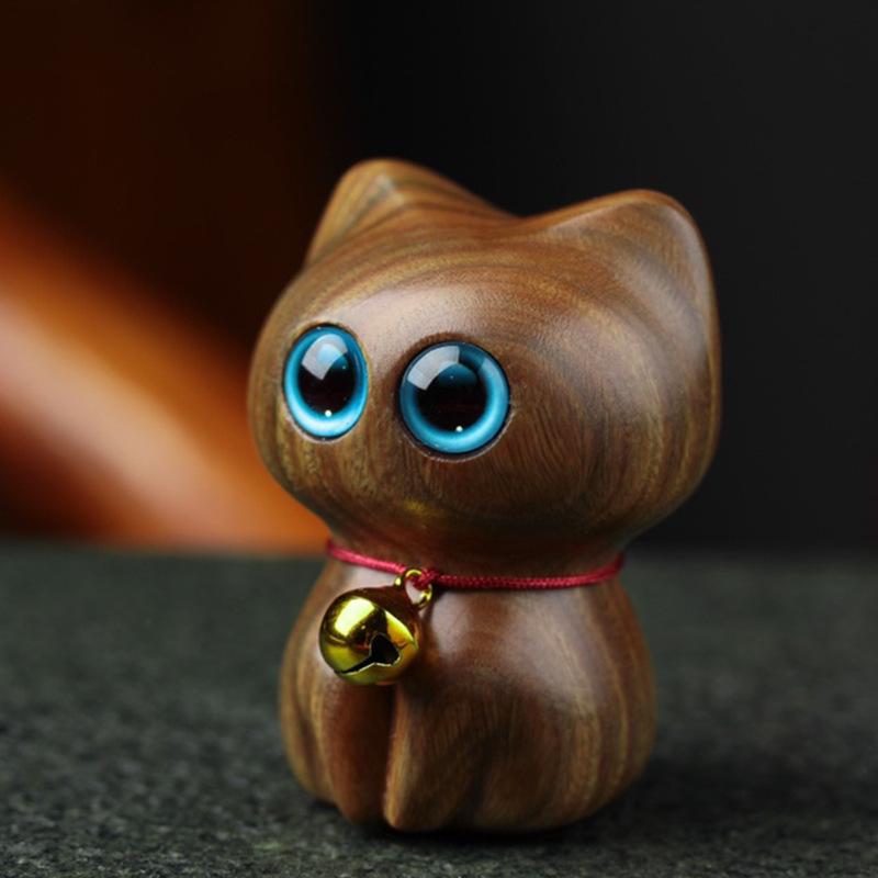 Green Sandalwood Cat Ornament - Solid Wood Hand-Carved Kitten for Home or Car Décor