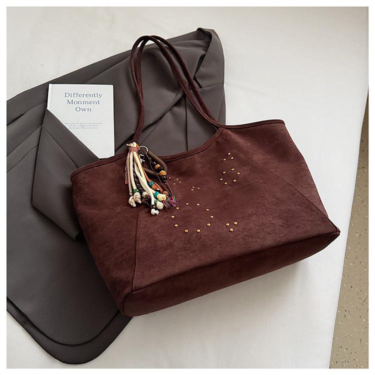 Casual retro suede bag women's 2025 new large-capacity commuter shoulder bag slack portable tote bag