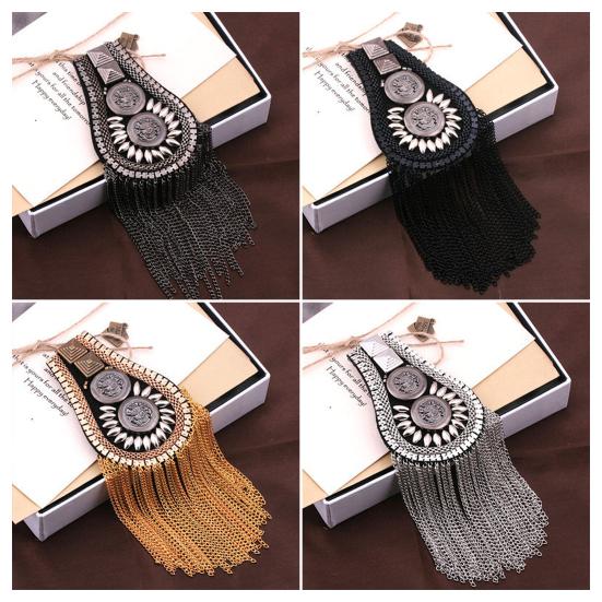 1 Stück Metallquaste Epaulette Retro Gliederkette Blazer Epaulette Punk Schulterepaulette für Herren Damen Jacken Uniformen Party Kostüm Zubehör