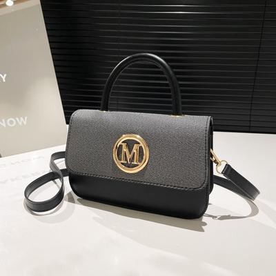 Beliebte tragbare kleine quadratische Tasche Frühling und Sommer neue Mode Retro Buchstabe Schulter Umhängetasche