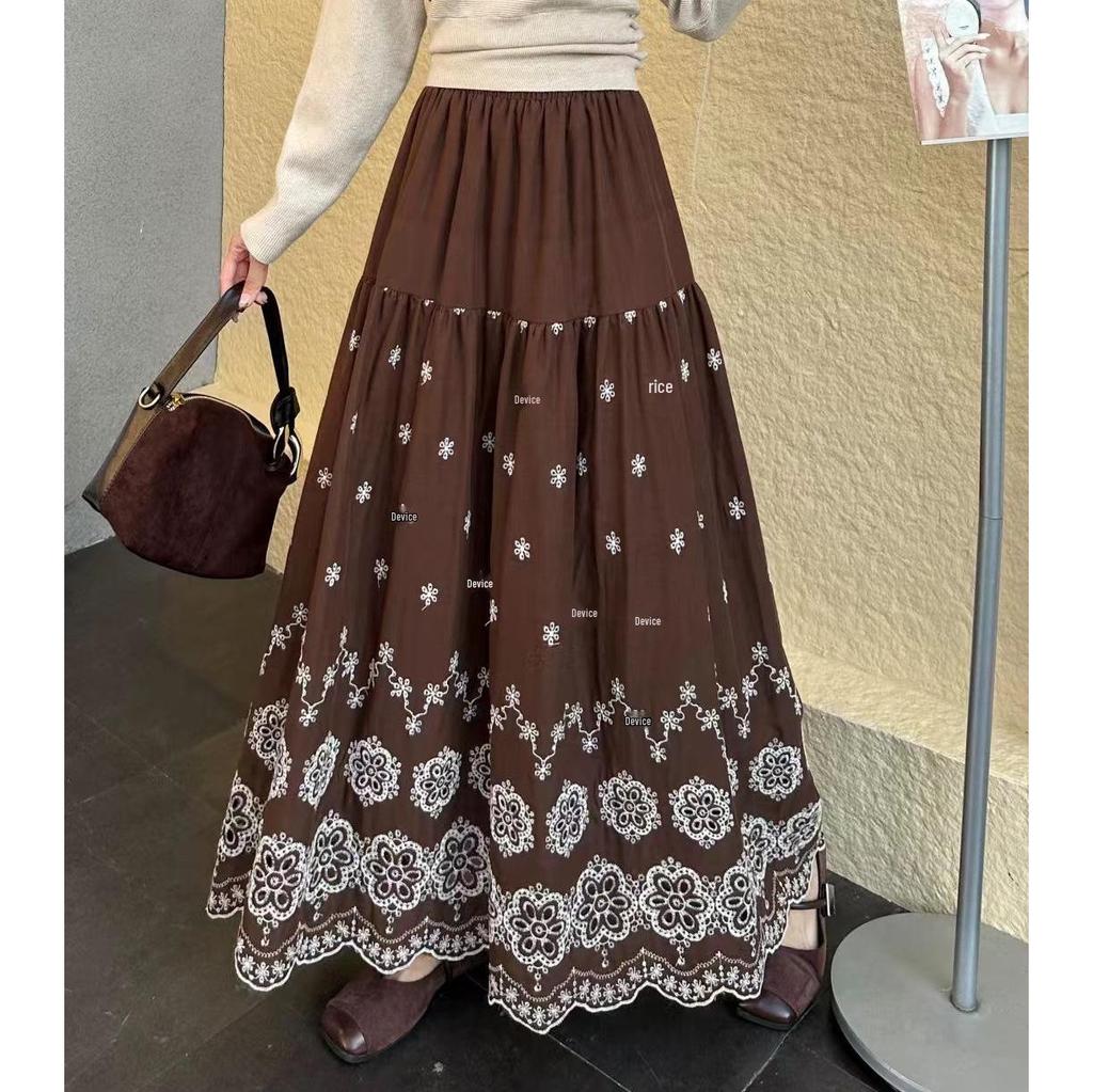 Fei Yuan Women's Ethnic Embroidered A-line Skirt: Autumn/Winter Fashion with Hollow Design