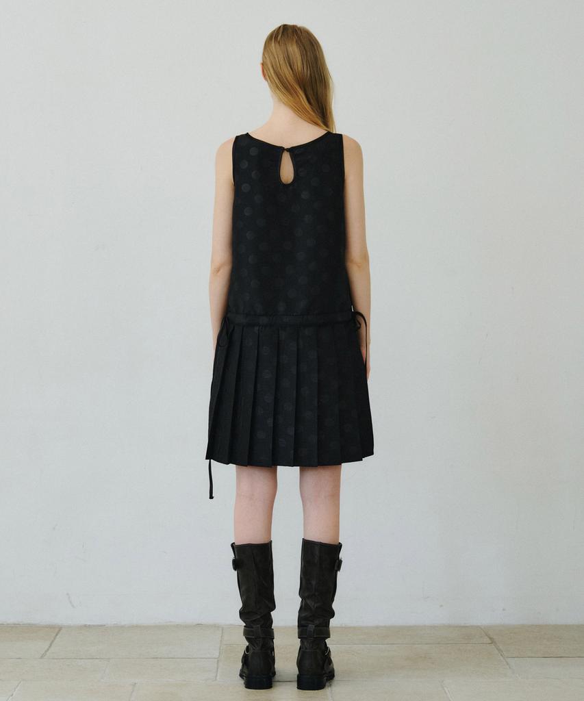 Mais Polka Dot Pleated Mini Dress / Black
