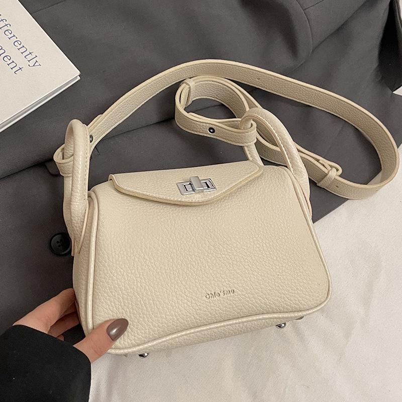 Spring Niche High-end Underarm Bag Women's 2025 New Fashion Lychee Pattern Versatile Commuter Messenger Pillow Bag