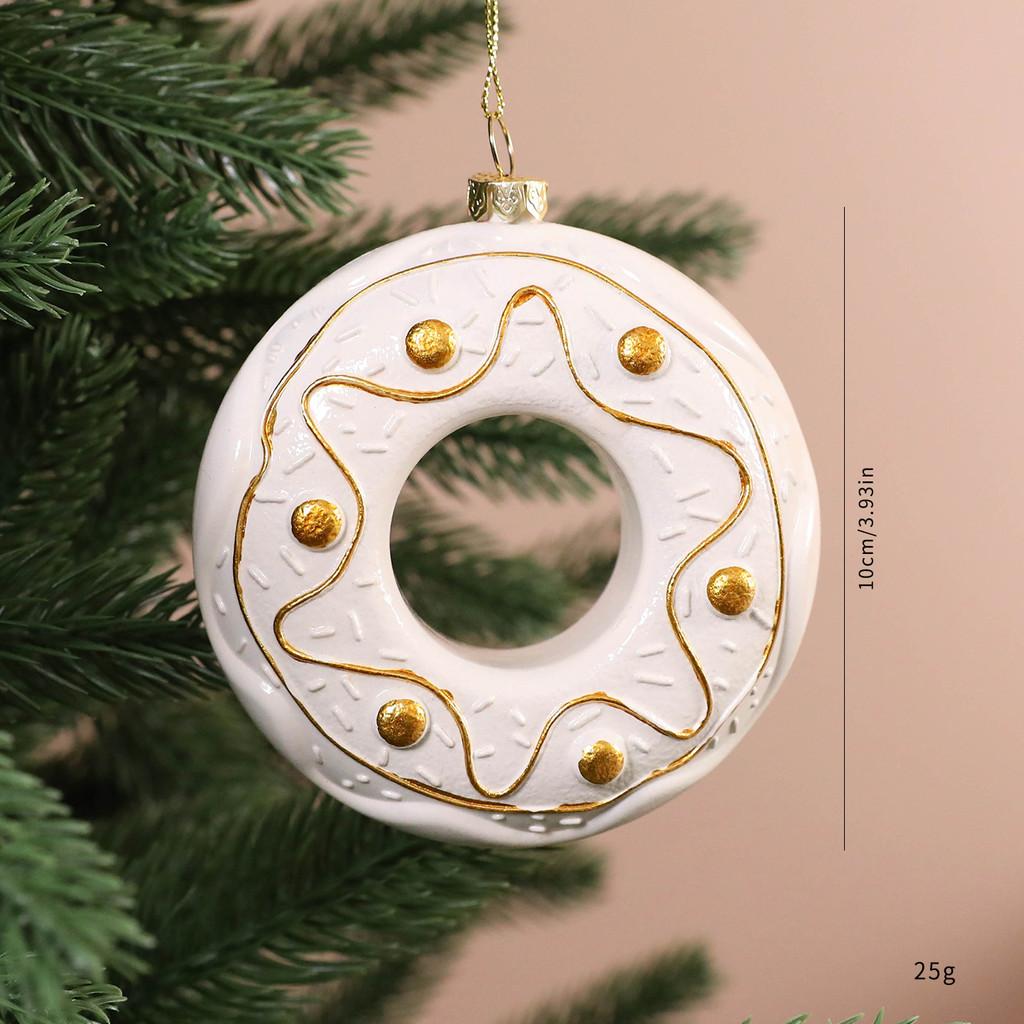Christmas Santa Claus Ornaments With Plastic Material For Holiday Tree Decoration Scene Setup Doughnut