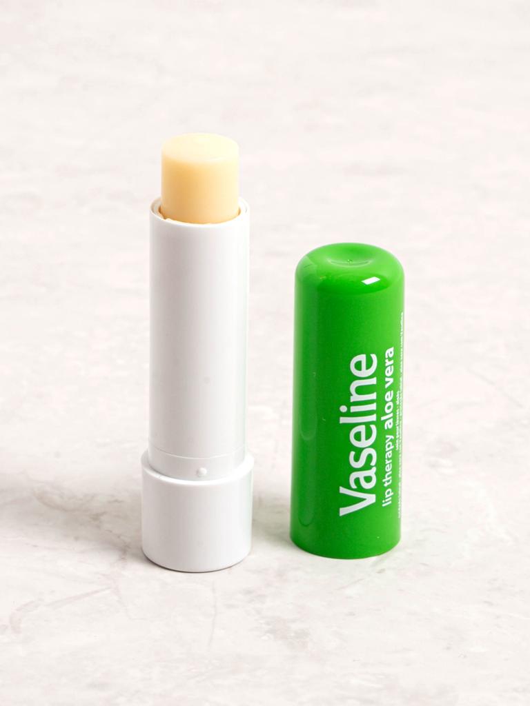 Vaseline Lip Therapy Aloe Vera 4.8g