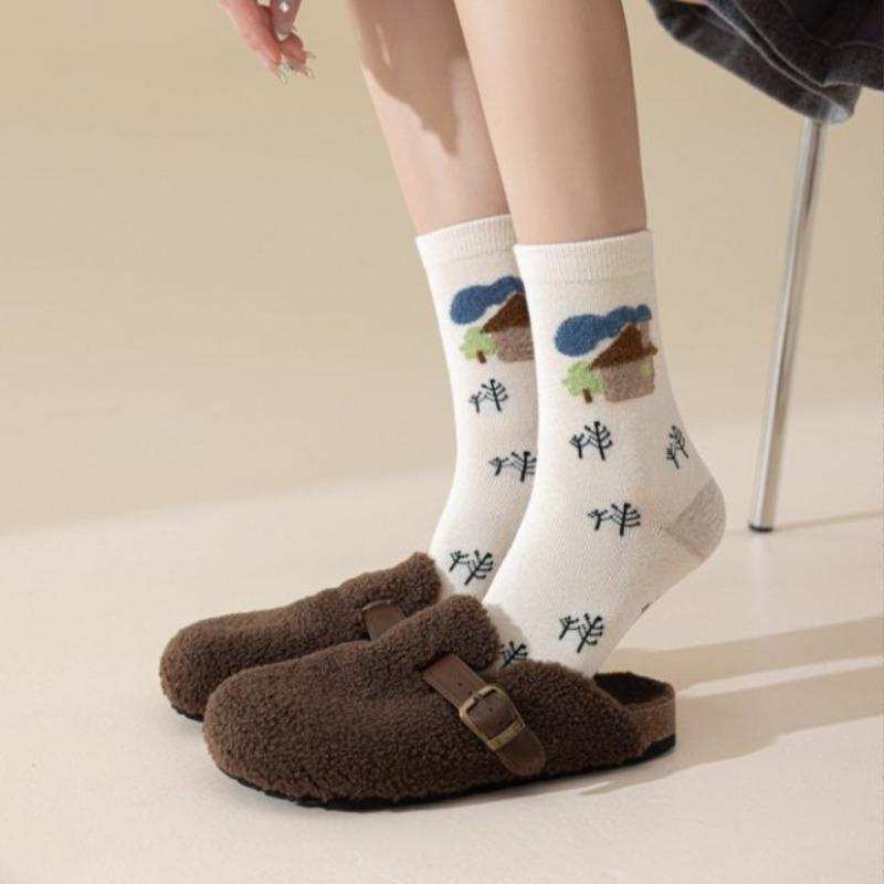Autumn and Winter Comic Animals, Cute Cartoon, Retro Plush Illustrations, Color-blocking Mid-calf Women's Socks, School-style Pile Socks