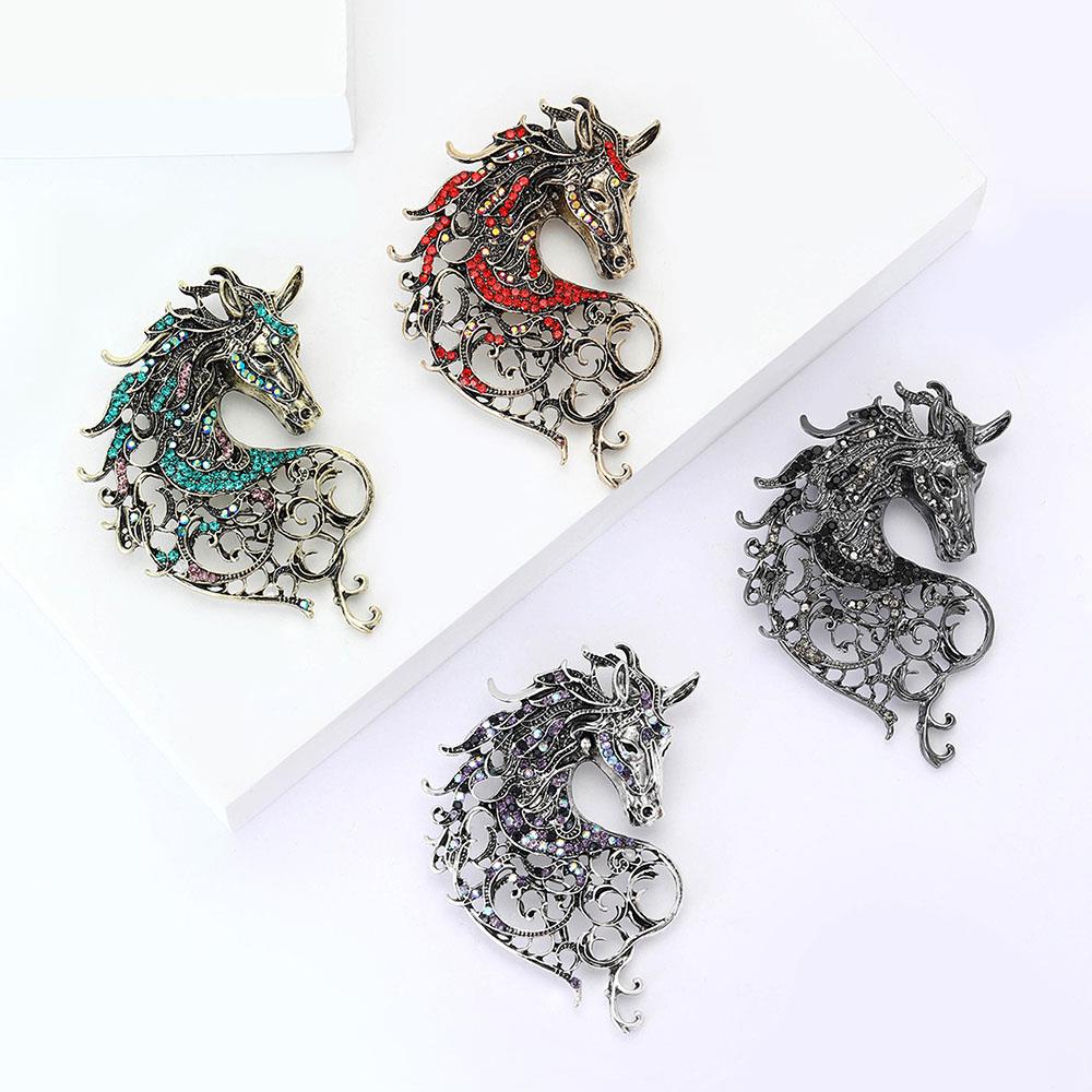 1Pc Luxury Rhinestone Horse Brooches Women Men Vintage Colorful Crystal Handsome Alloy Brooch Badge Pin New Year Jewelry Gift