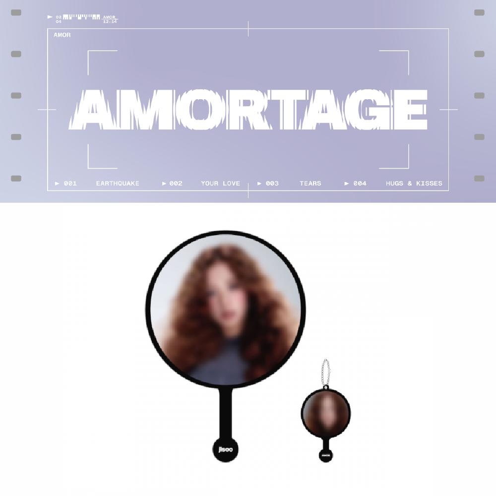 

Предварительный заказ магазина JISOO 2025 AMORTAGE POP-UP в ТОКИО Пикет с изображением и мини-брелоком для ключей