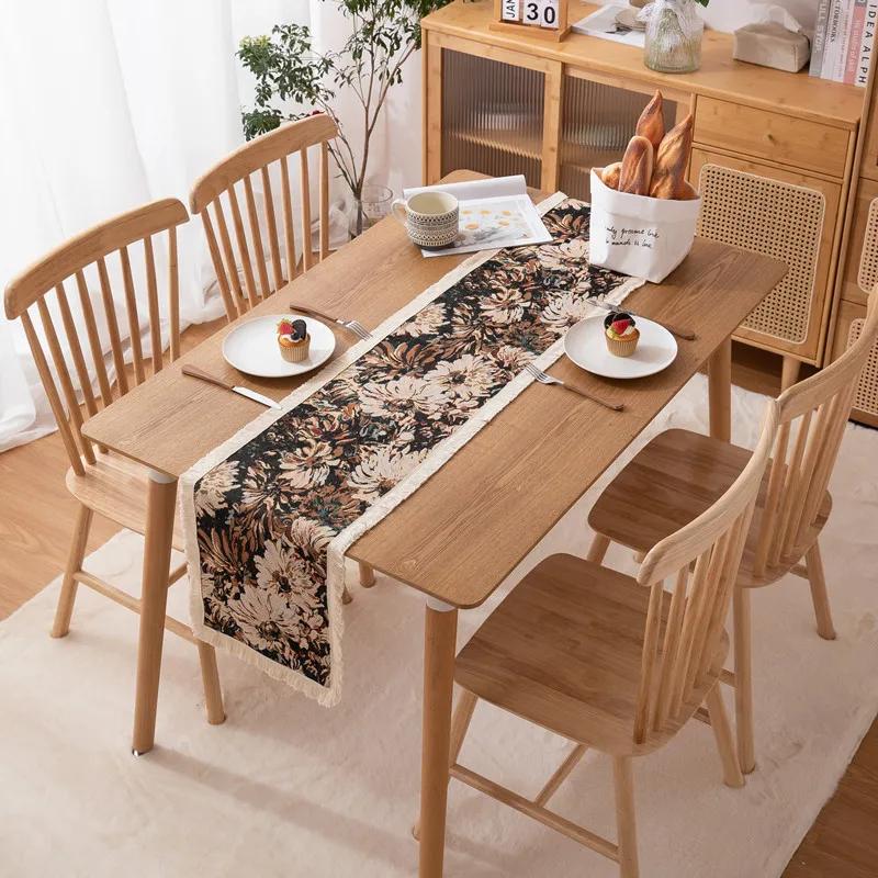 Table Linen Yarn Dyed Tablecloth Jacquard Oil Painting with Small Daisy Fringe Table Flag Placemat Entrance Cabinet Cover