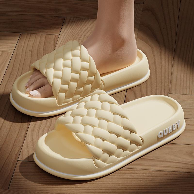 Summer Women Thick Slippers Sole Beach Slides Home Slippers Anti-Slip Soft Sandals Fashion Ladies Cloud Slippers