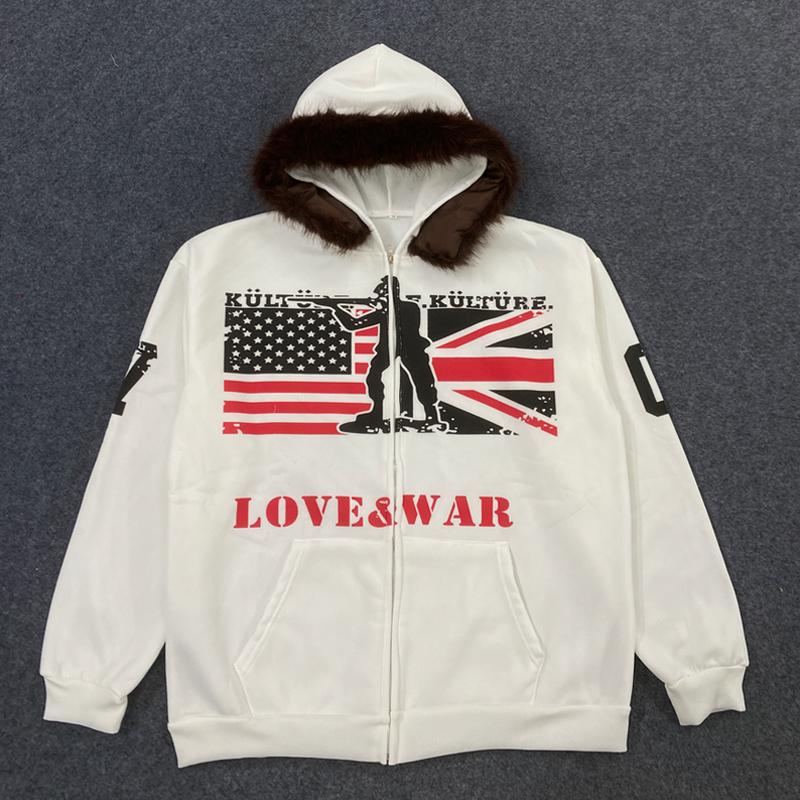 A casual and personalized printed plush hooded sweatshirt with trendy and fashionable women's edges for autumn and winter
