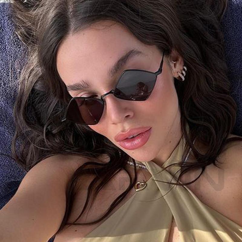 Punk Sunglasses Women Men Brand Designer Small Rhombus Sun Glasses Ladies Metal Frame Driving Eyewear Mujer