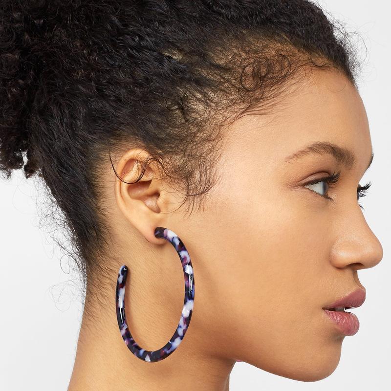 oversized acrylic earrings exaggerated acetic acid C-type hawksbill leopard print Hong Kong style basic classic stud earrings
