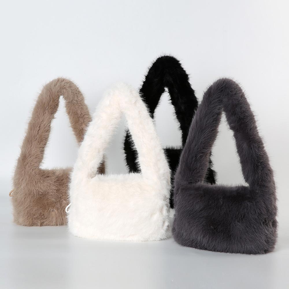 MATTIERE MT_22928 Faux Fur Shoulder Bag