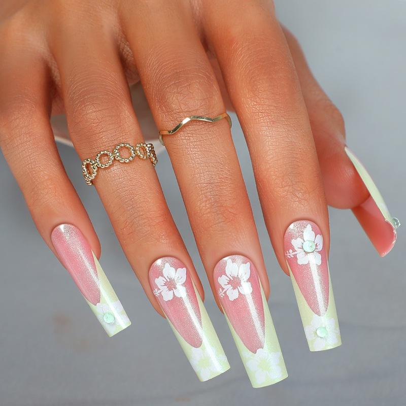 

Handmade Long Green French Edge Flower Press-On Nails