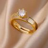 18K Goldplattierter offener Ring mit Zirkonia-Blattdesign - Luxuriös, Anlaufgeschützt, Ideal für Frauen